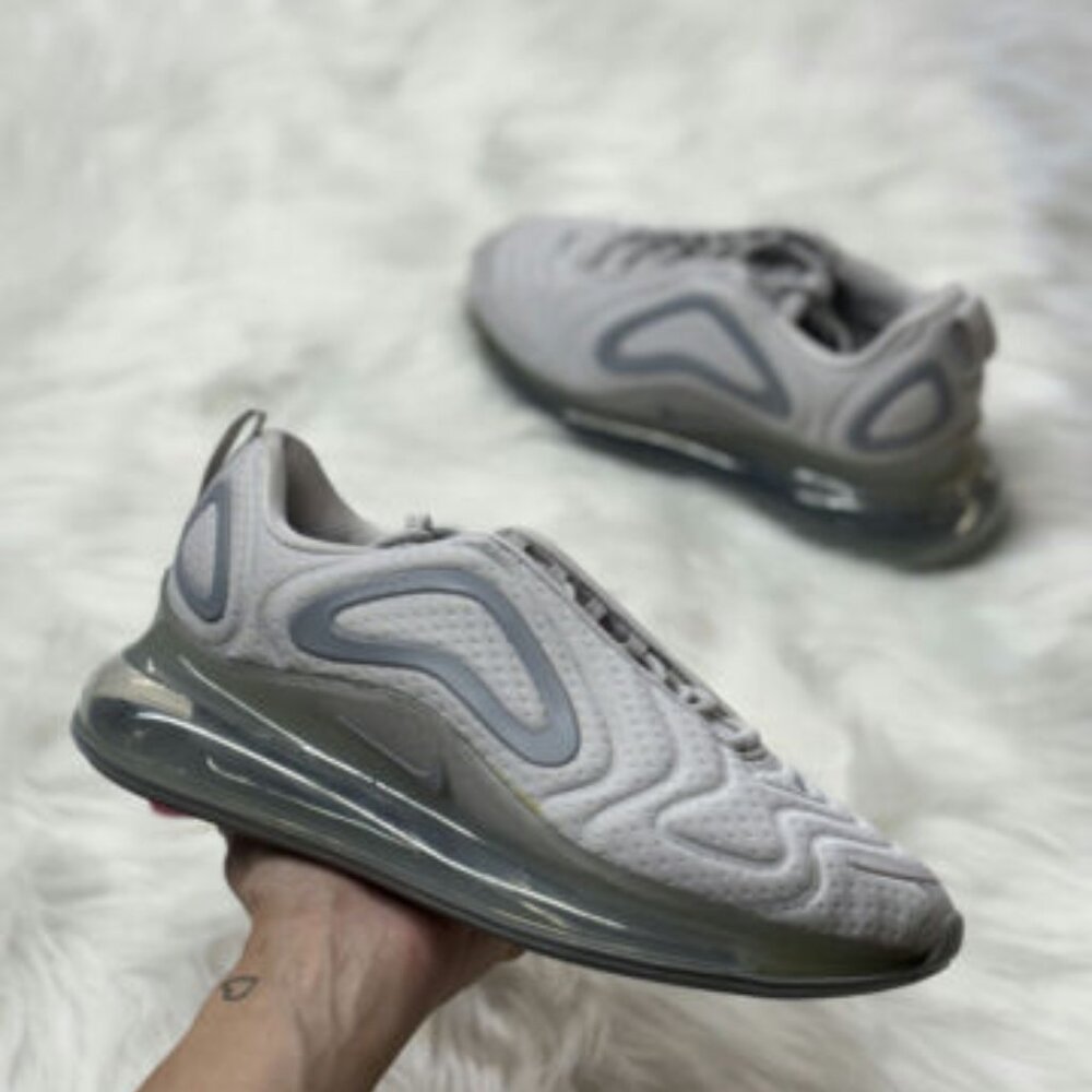 Nike Air Max 720 Low Womens Sportswear Shoes Gray AR9293-016 VNDS Sz 9.5